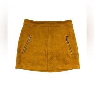 Forever 21 Women’s Mustard Color Faux Suede Chic Zip Front Pockets Mini Skirt